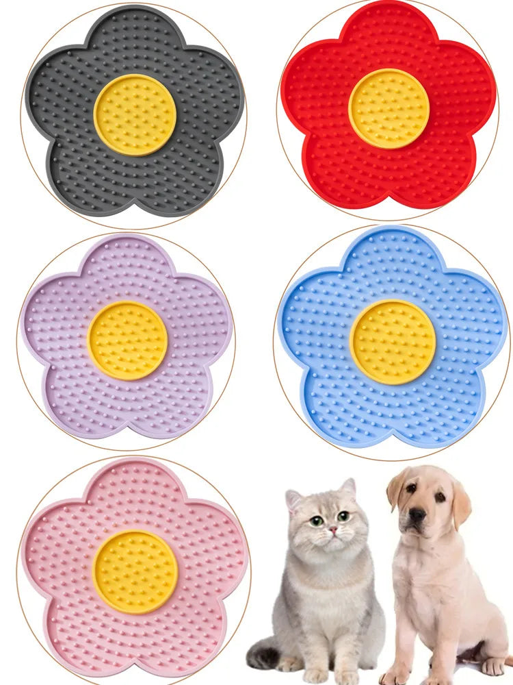 Pet Supplies Cat Licking Pad Sun Flower Shape Silicone Dog Licking Plate Cute Pet slow licking mat