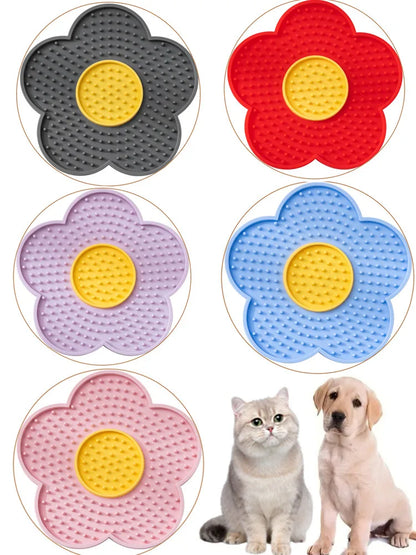Pet Supplies Cat Licking Pad Sun Flower Shape Silicone Dog Licking Plate Cute Pet slow licking mat
